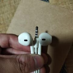 Apple EarPods 3.5mmプラグ 有線イヤホン 本体のサムネイル
