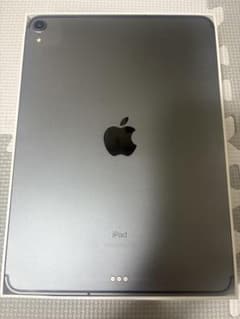 iPadPro 11インチ 第一世代 256GB ジャンク品　キーボード付きのサムネイル