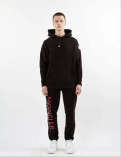 値下げ‼️MONCLER AWAKE ブラックスウェット　セットアップのサムネイル