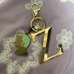 ONE PIECE ロロノア・ゾロ イニシャルキーホルダー - メルカリ