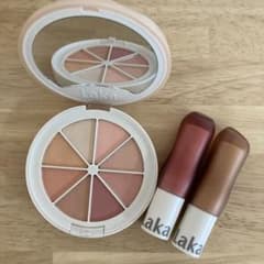 Laka アイシャドウパレット　リップバームセットのサムネイル