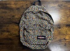 EASTPAK リュック マルチカラー 総柄のサムネイル