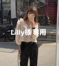【Lilly様専用】Liter 韓国 Juliette blouseのサムネイル