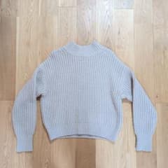 UNIQLO ローゲージニット ベージュ Mのサムネイル