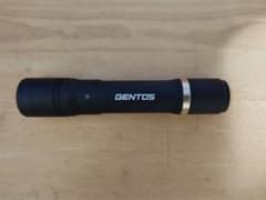 GENTOS 懐中電灯 ブラックのサムネイル