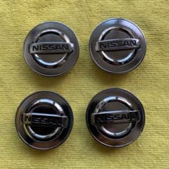 NISSAN ホイールセンターキャップ 4個セットのサムネイル