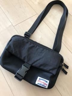サコッシュ ショルダーバッグのサムネイル