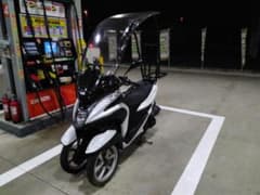 メルスマお得に販売致します。 様専用 トリシティ125 屋根付きのサムネイル