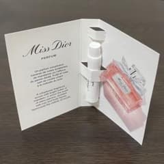 Miss Dior PARFUM 香水 サンプル 1mlのサムネイル