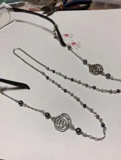 ❤眼鏡チェーン、グラスホルダーグレーパールのサムネイル