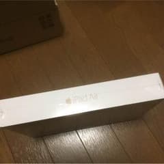 iPadAir2 ゴールド 32GB WiFi モデル 新品未開封、保証付き。のサムネイル