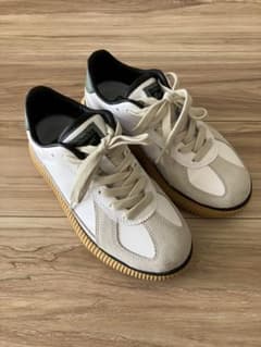 オニツカタイガーデレシティのサムネイル