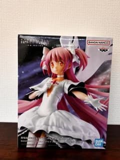 劇場版 魔法少女まどか☆マギカ アルティメットまどか フィギュアのサムネイル