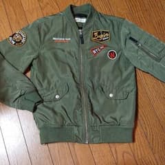 H&Mのナイロンジャンパーのサムネイル