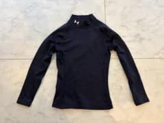 UNDER ARMOUR アンダーアーマー YMD ネイビー 長袖140 防寒のサムネイル
