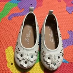 子ども用靴のサムネイル