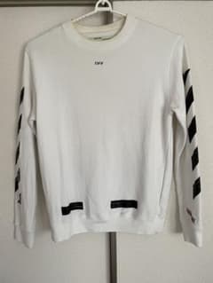 off-white トレーナーのサムネイル