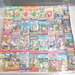 レア!!地域限定 キティ ファスナーマスコット 32点＋2個点 合計34点セットのサムネイル