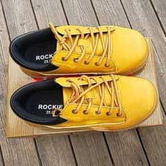 安全靴ROCKIEのサムネイル