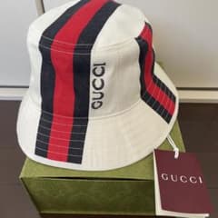 GUCCI バケットハット ロゴ シェリーライン ホワイト M 788561 - メルカリ