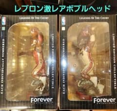 【激レア】2体セット　レブロン・ジェームズ フィギュア 限定版 激レア】2体セット レブロン・ジェームズ フィギュア 限定版 - メルカリ