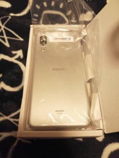 AQUOS sense3 basic シルバー SIMフリーのサムネイル