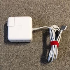 apple magsefe 45w 充電器のサムネイル