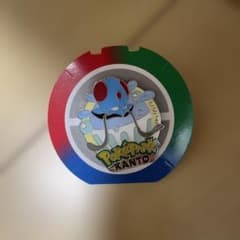 ポケパークカントー メノクラゲ モンスターボールピンバッジ - メルカリ