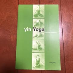 yin Yogaのサムネイル
