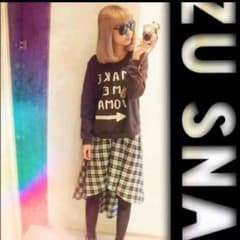 値下げ❤︎ENVYM スカートのサムネイル