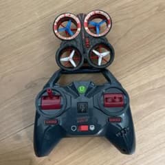 壊れかけのドローンのサムネイル