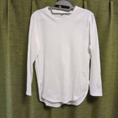 ユニクロ/ホワイト 長袖 Tシャツのサムネイル