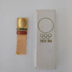 1964年 東京オリンピック  オフィシャルバッチのサムネイル