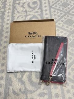 COACH 長財布 シグネチャー ストラップ付きのサムネイル