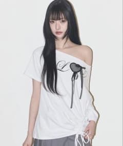 ILLIGOイリゴ　オフショルTシャツ半袖のサムネイル