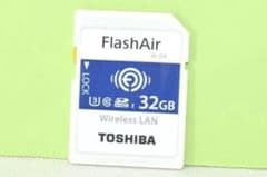 TOSHIBA FlashAir 32GB W-04 ☆送料無料☆ - メルカリ