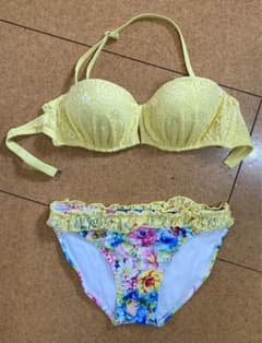 水着（4点セット）フレアバンドゥ　ビキニ　花柄　Mのサムネイル