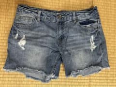 デニム ショートパンツ ダメージ加工のサムネイル
