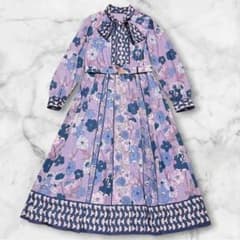 大人気✨　グレースコンチネンタル　フラワープリントタックワンピース　ボウタイ 大人気✨ グレースコンチネンタル フラワープリントタックワンピース