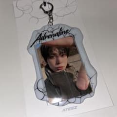 ATEEZ ユノ 韓国POPUP トレカケース＋トレカのサムネイル