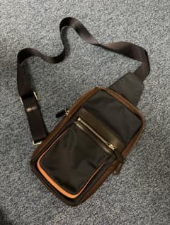 C*o様 PaulSmithボディバッグのサムネイル
