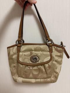 COACH シグネチャー ハンドバッグ ベージュのサムネイル