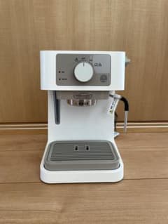 De'Longhi エスプレッソマシン ホワイトのサムネイル