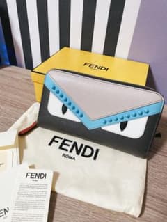 FENDI即完売カラー・モンスターバッグバグズスタッズラウンドウォレットのサムネイル
