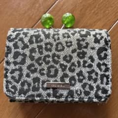 ニコアンド　お財布のサムネイル