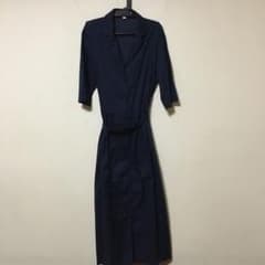 UNIQLO ロングワンピース　紺色　Lサイズのサムネイル