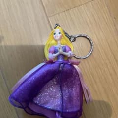 ディズニーラプンツェル キーホルダー 紫のサムネイル