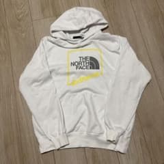 ノースフェイス　パーカーのサムネイル