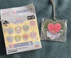 BTS bt21 gift 이치 반 쿠지 아크릴 매력 V TATA