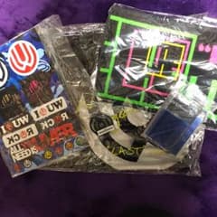 UVERworldグッズセットのサムネイル